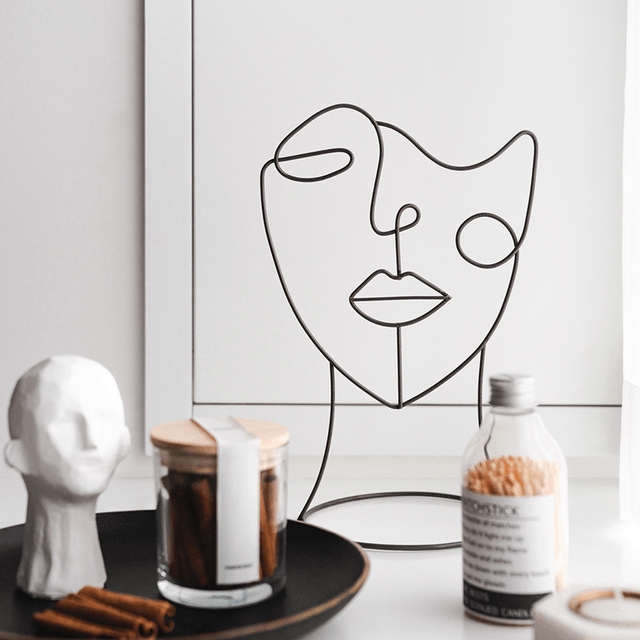 abstract-wire-face-sculptureaccessoriesliving-simply-house-119738