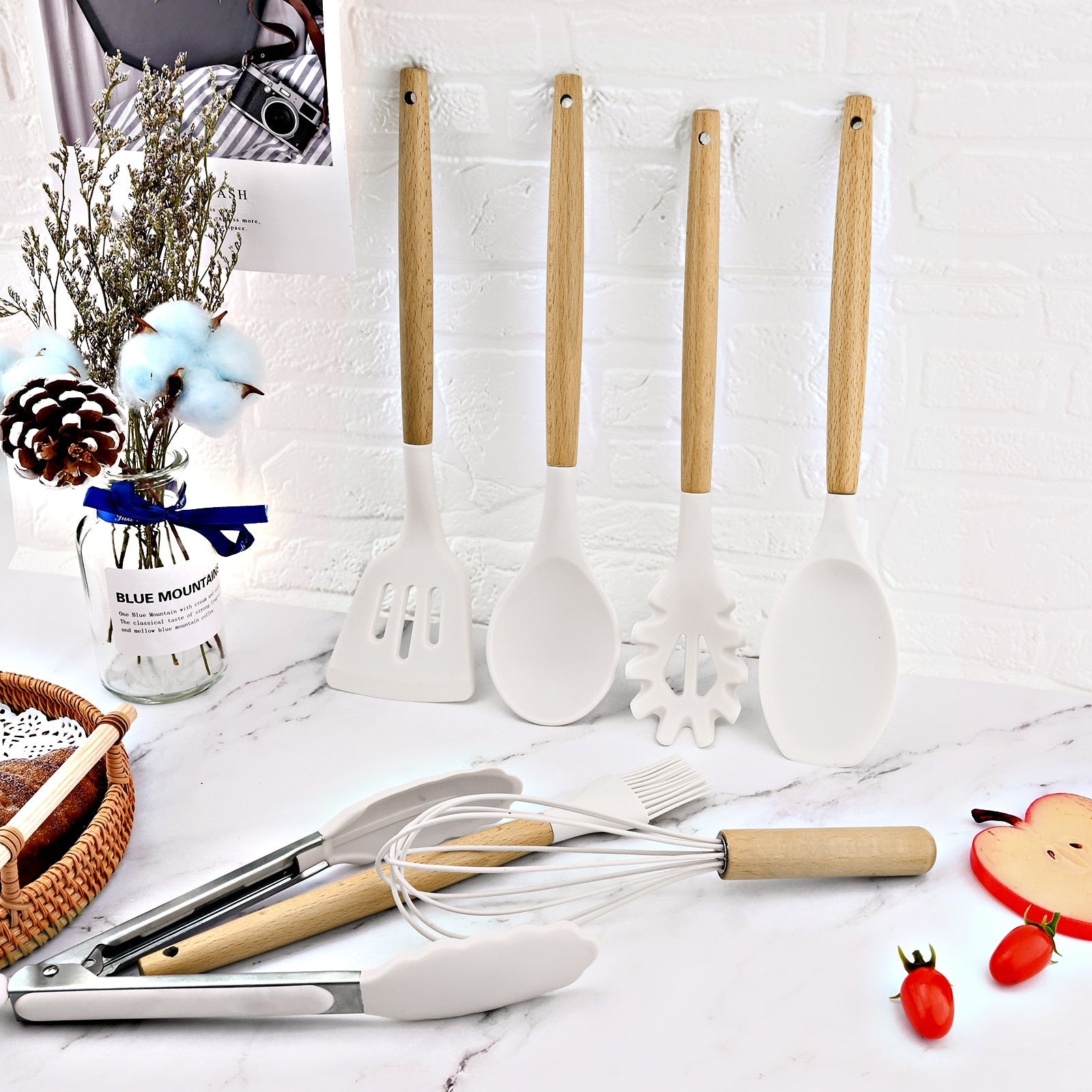 basic-kitchen-utensil-setkitchenliving-simply-house-877636